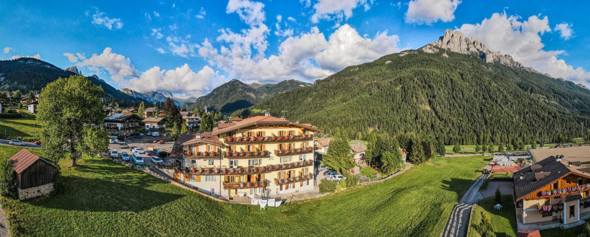 Al Piccolo Hotel Виго ди Фаса Екстериор снимка